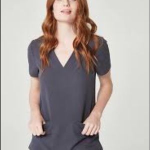 Figs Charcoal Casma Scrub Top Size Small